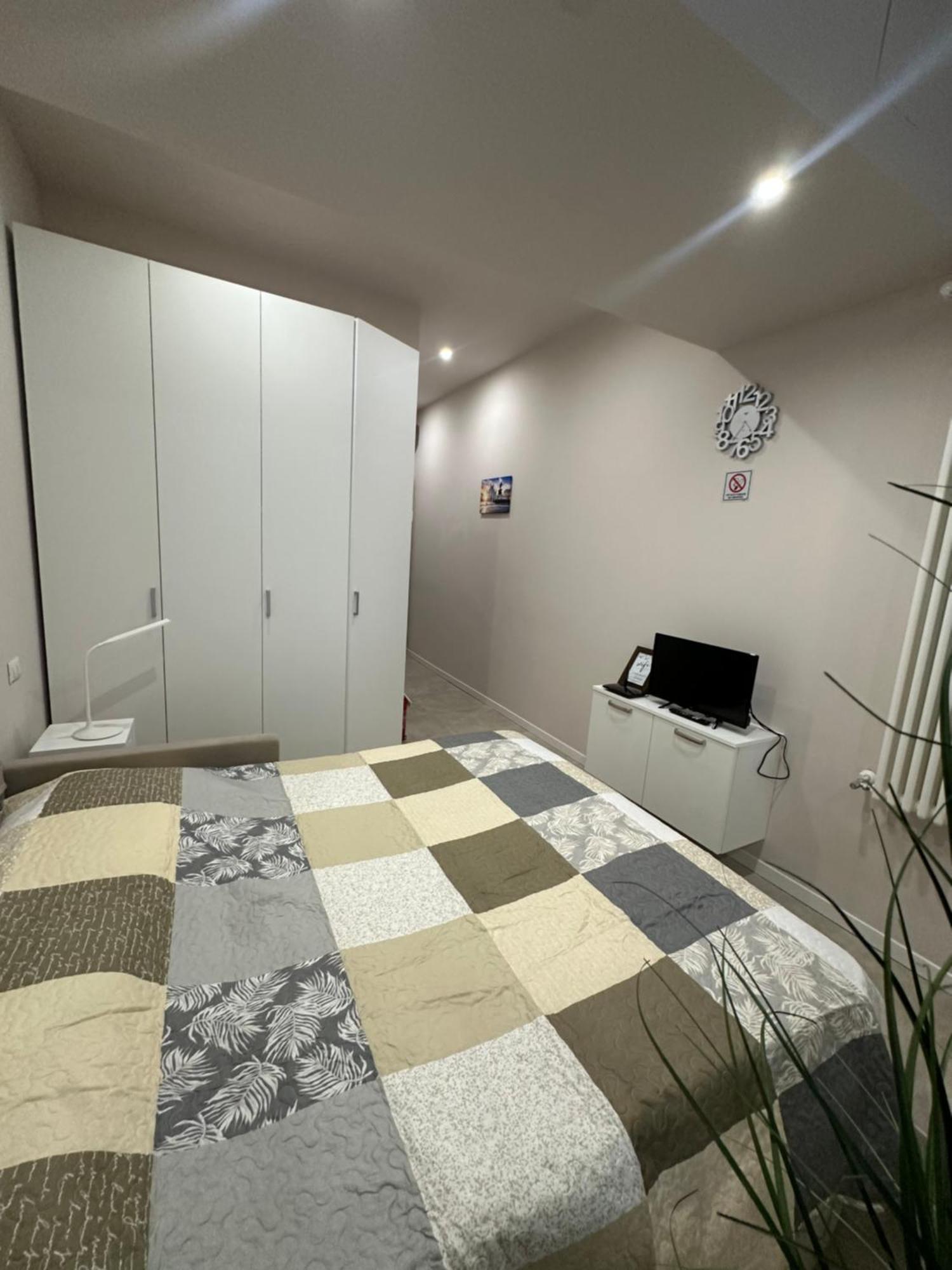 Monolocale Piazza Gambara M1 Mailand